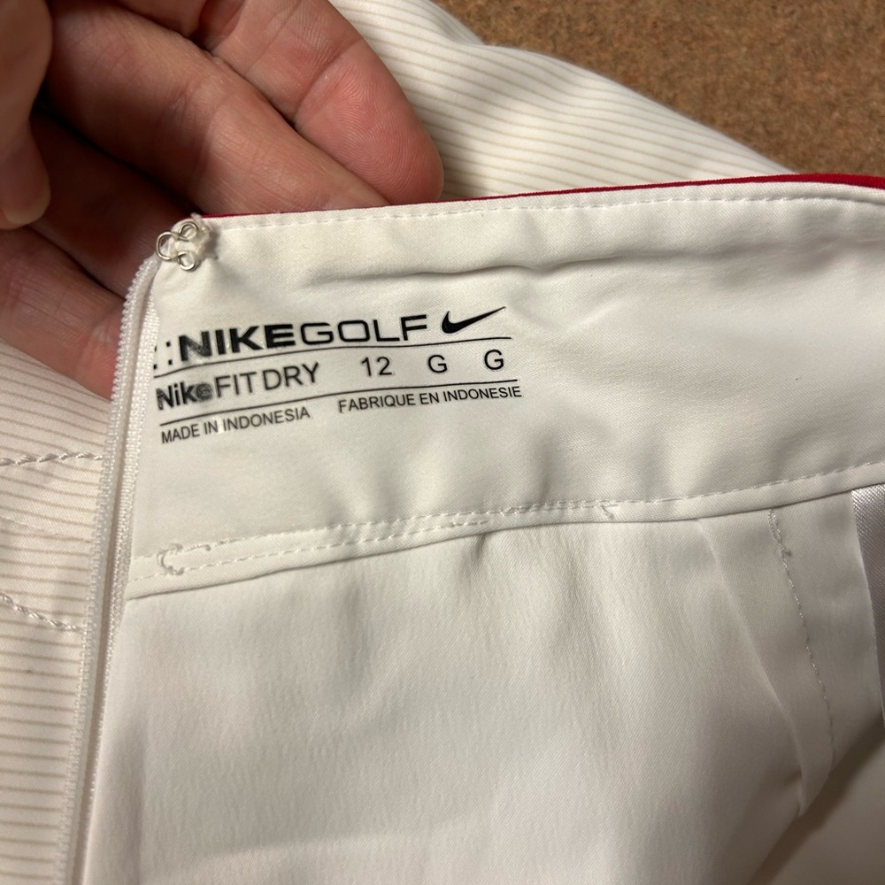 White Nike golf shorts size 12